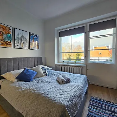 Park Powisle شقة *