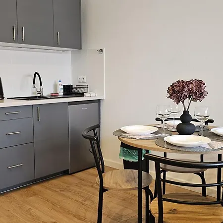 Park Powisle * وارسو